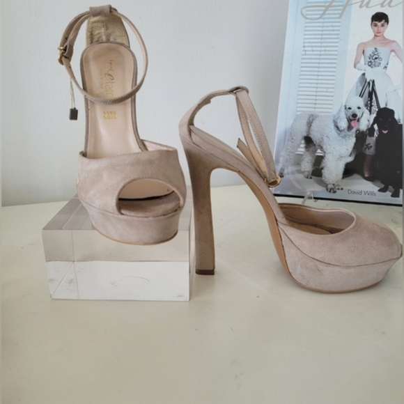 TIPE TACCHI SUEDE PLATFORM PUMPS  NWT EU 39 US 9  Made in Italy 🇮🇹 - Picture 2 of 4
